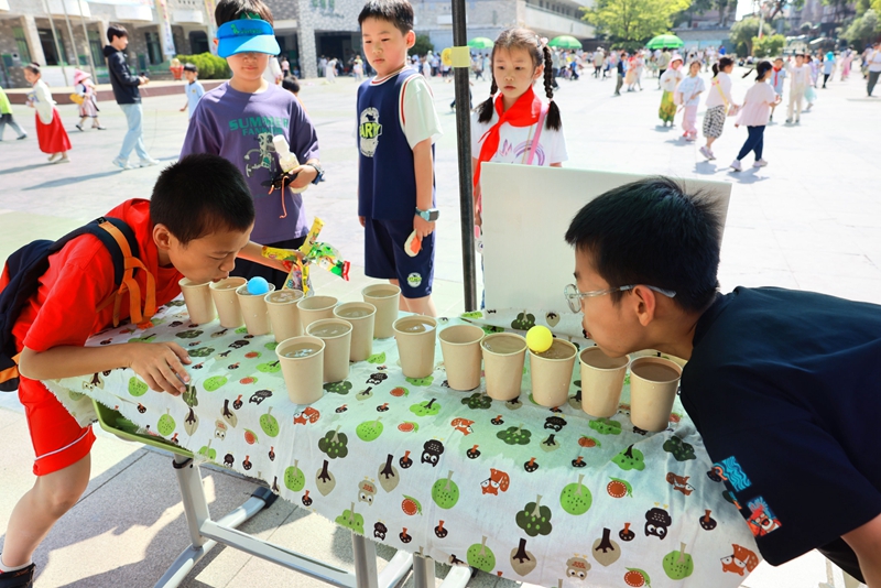 合肥市屯溪路小学“六一”嘉年华:传统游戏里的文化与爱心(图3)